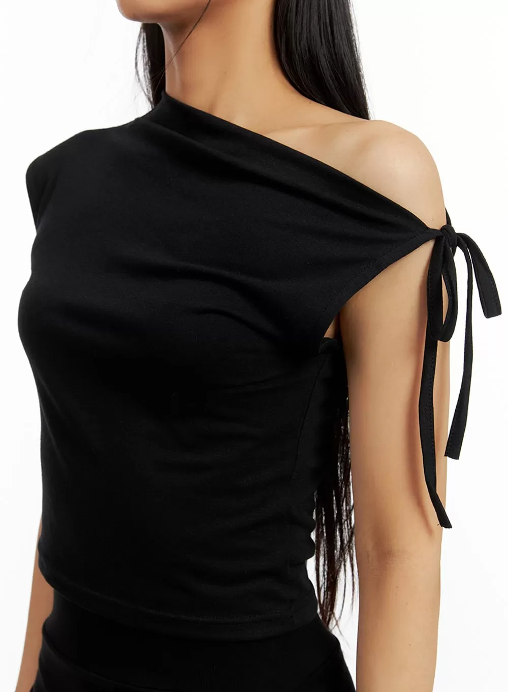 Asymmetrical Ribbon One-Shoulder Crop Top IL419