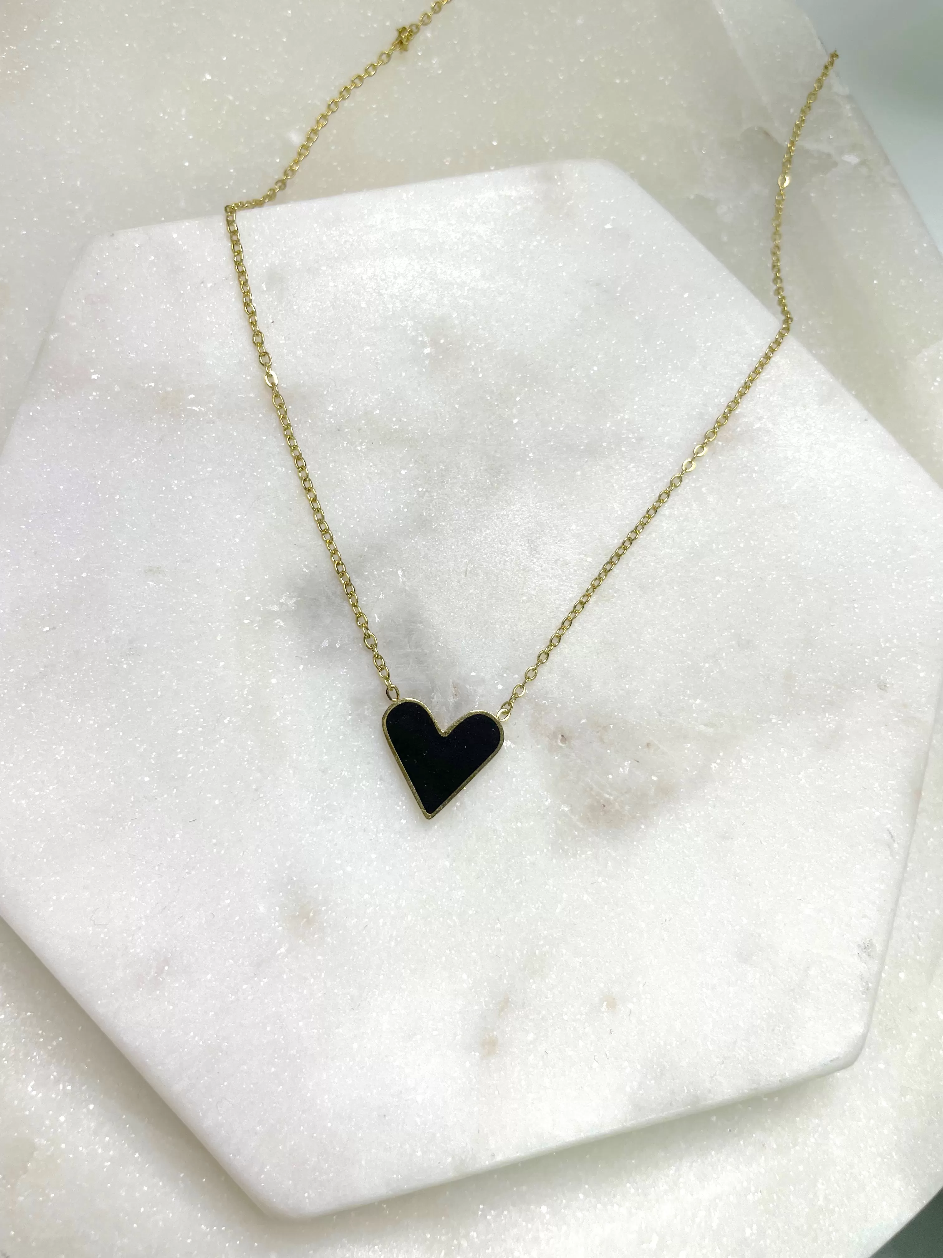 Black heart necklace