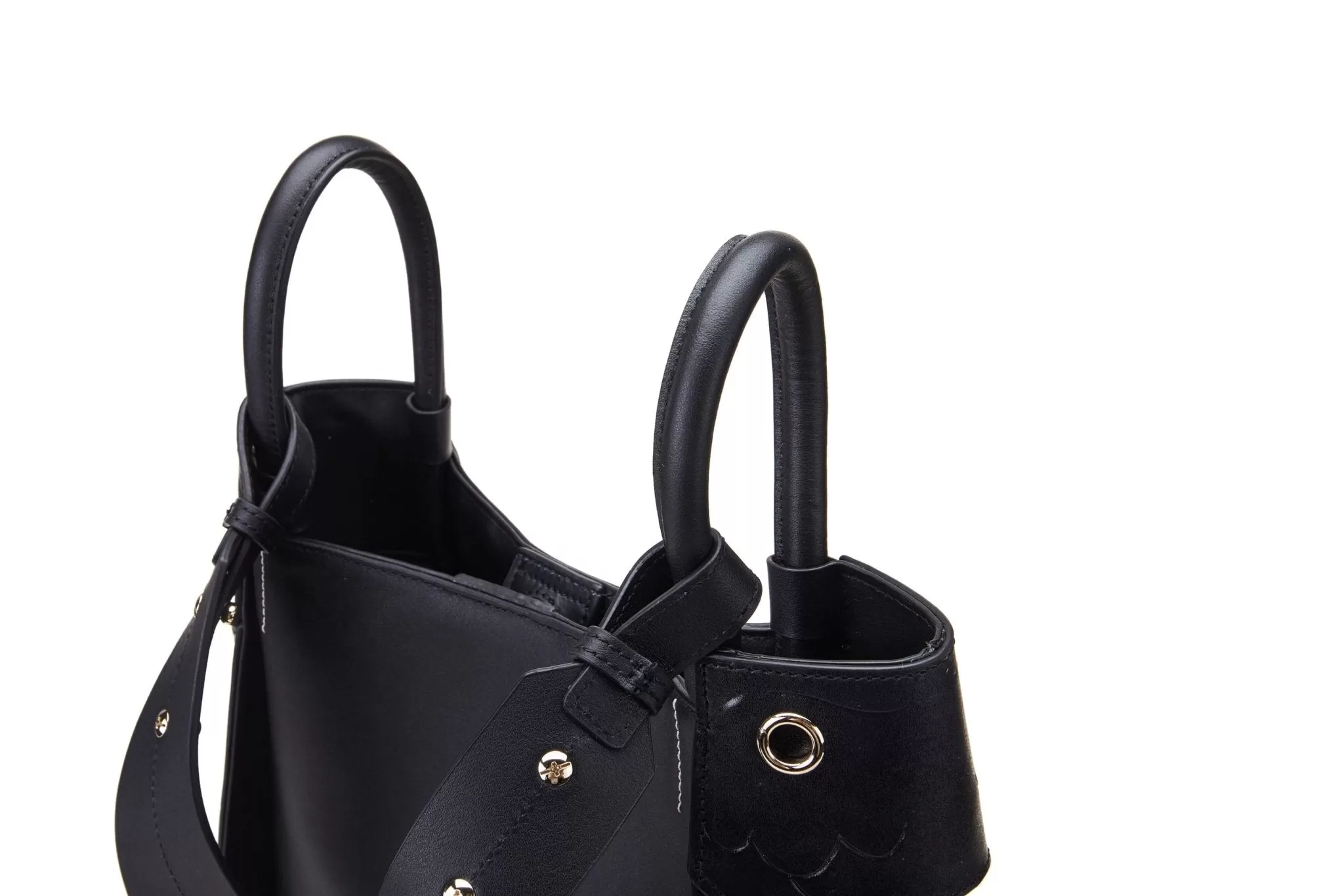 Carp Black Shoulder Bag