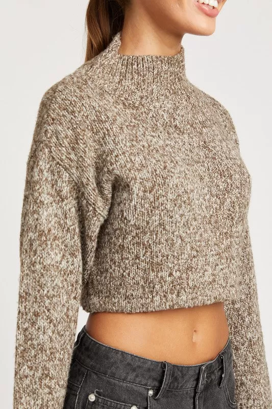 CONTRASTED TURTLE NECK CROP TOP