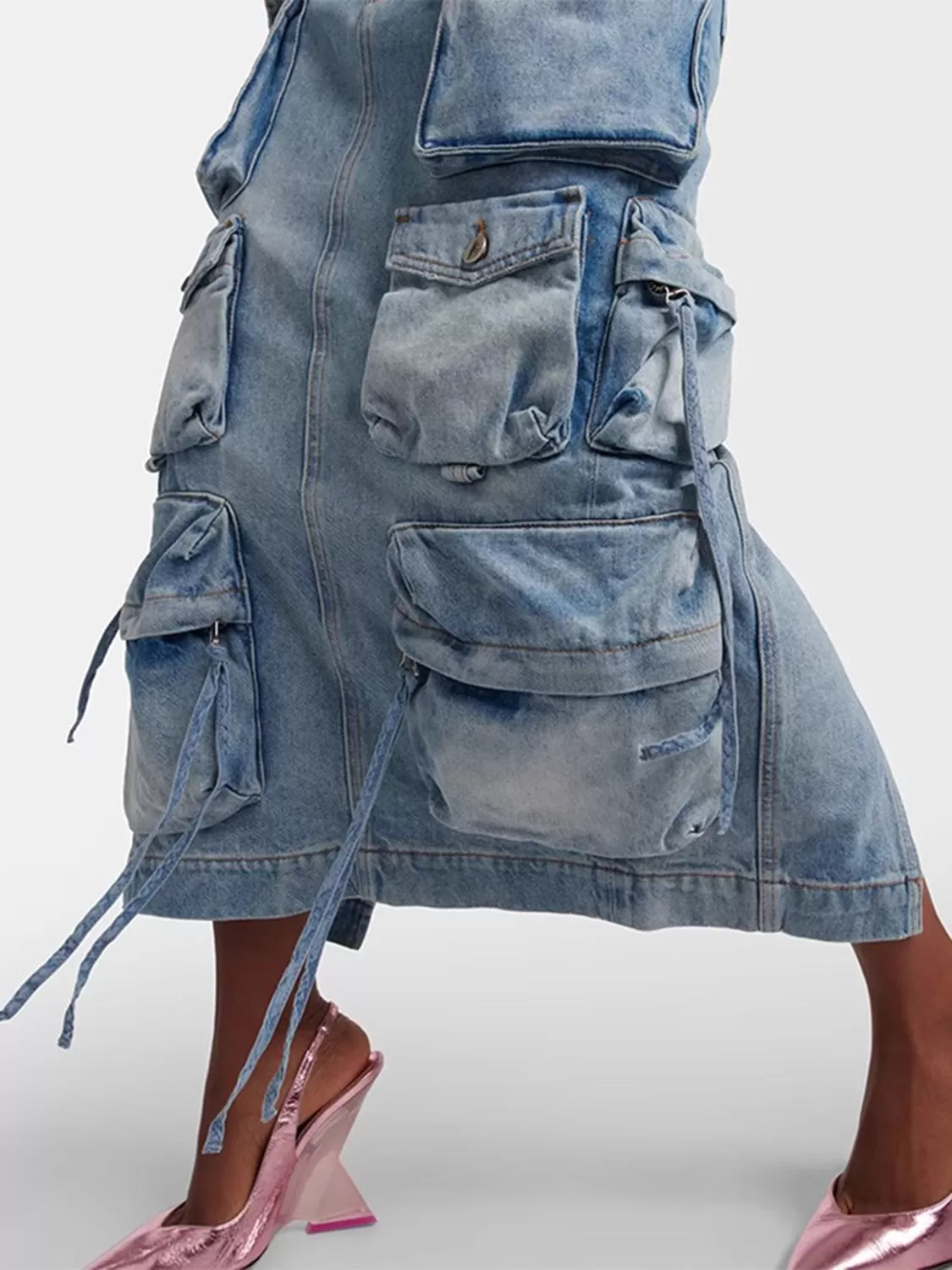 Geschlitzter Midi-Jeansrock mit Taschen