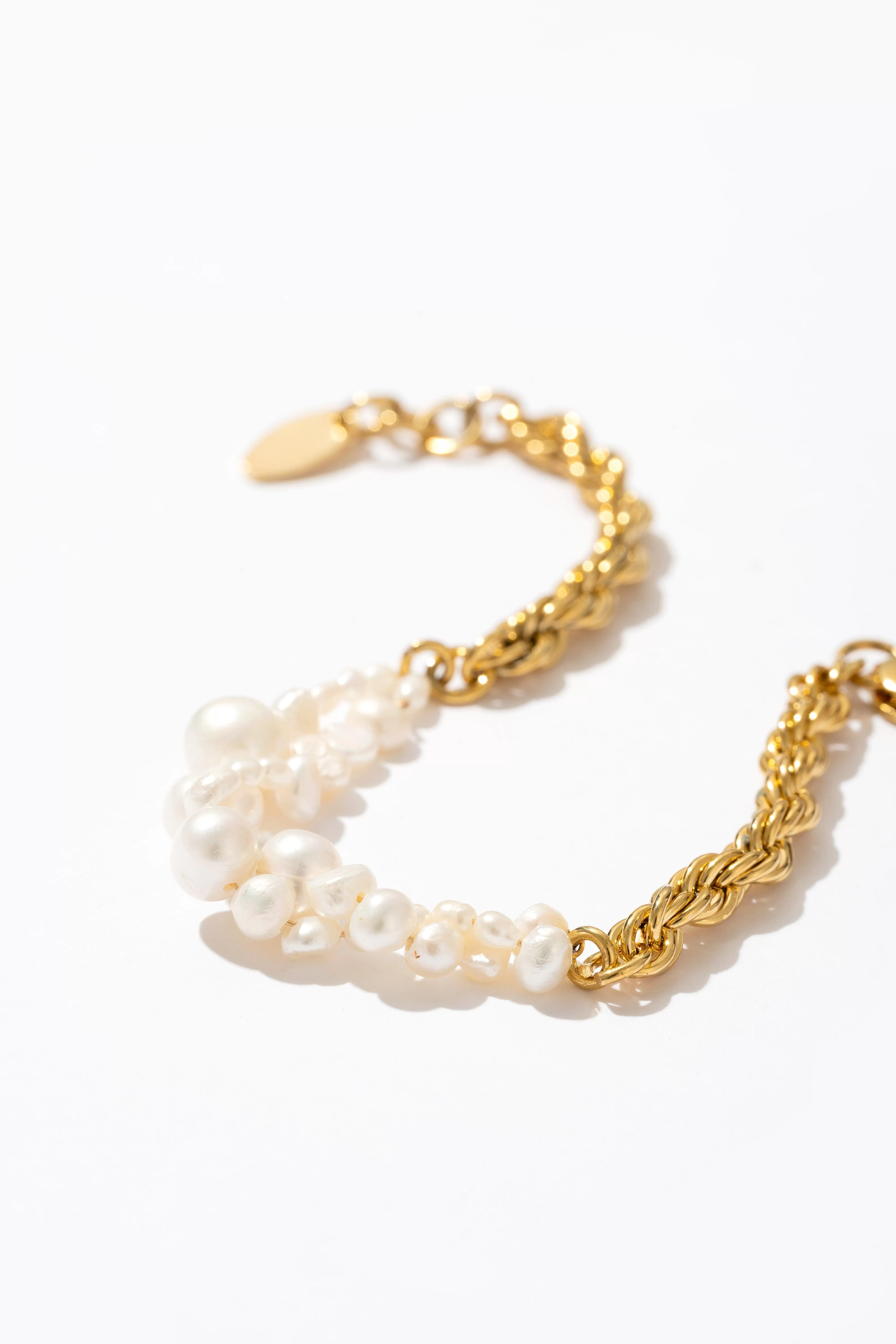 Kinsley 18K Gold Pearl Bracelet