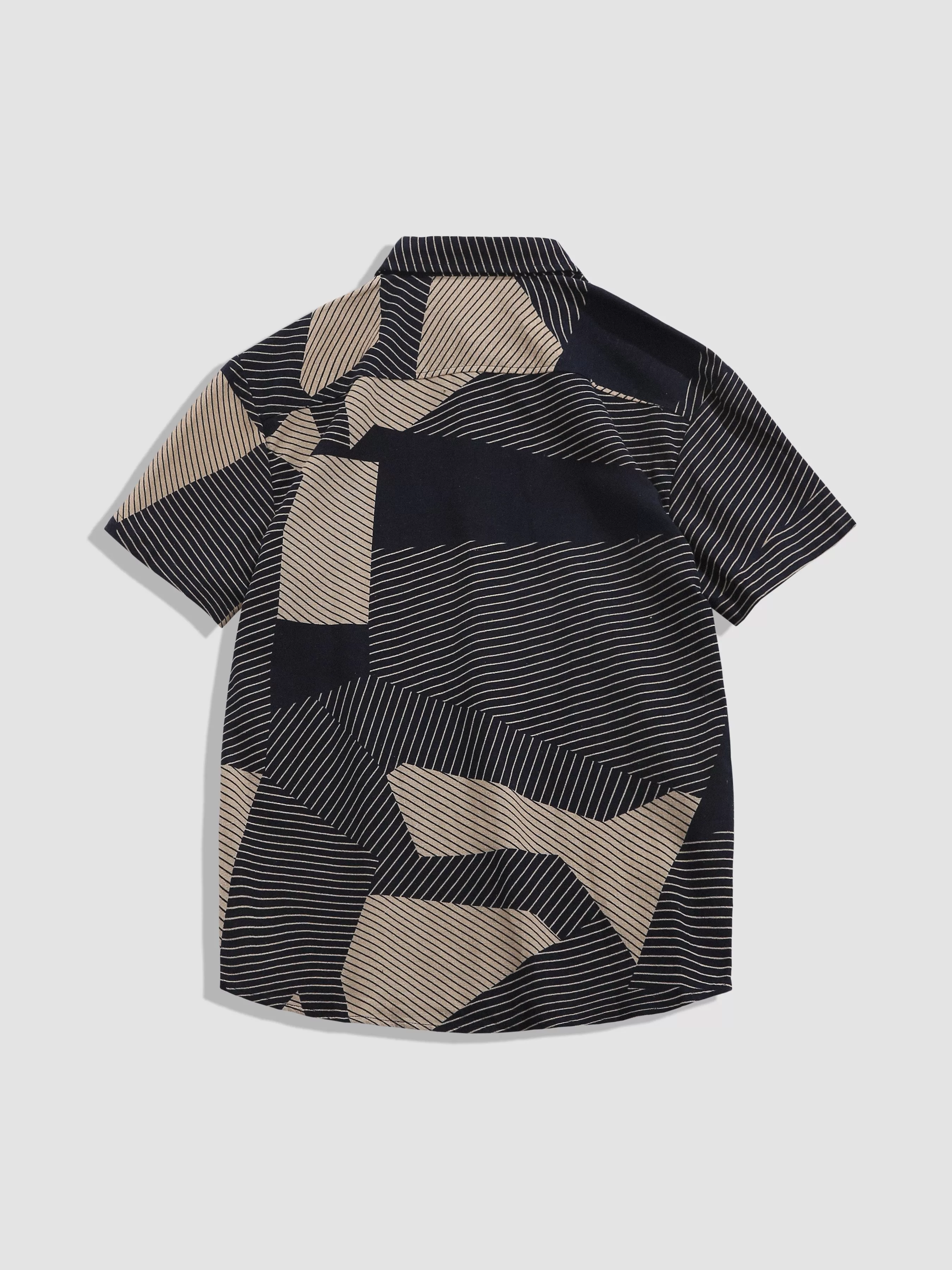 Line Geometry Print Shirt