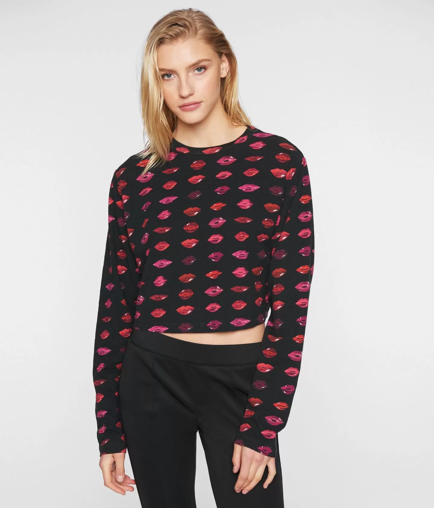 Pam & Gela Lip Print Crop Shirt