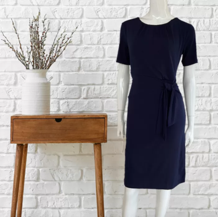 QU - Carina navy dress