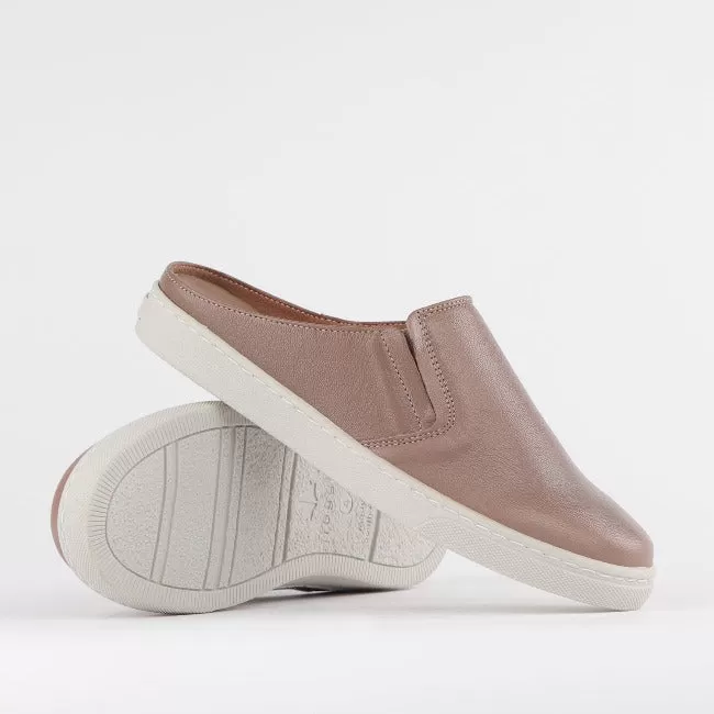 Slip-on sneakers with Removable Footbed in Stone - 12584