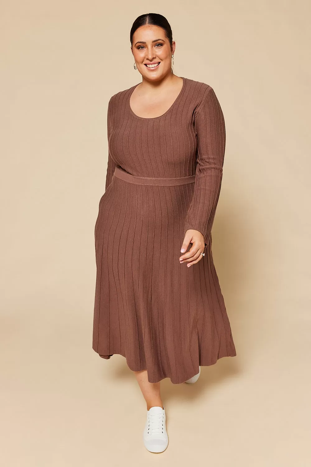 Waisted Knitted Dress in Cacao